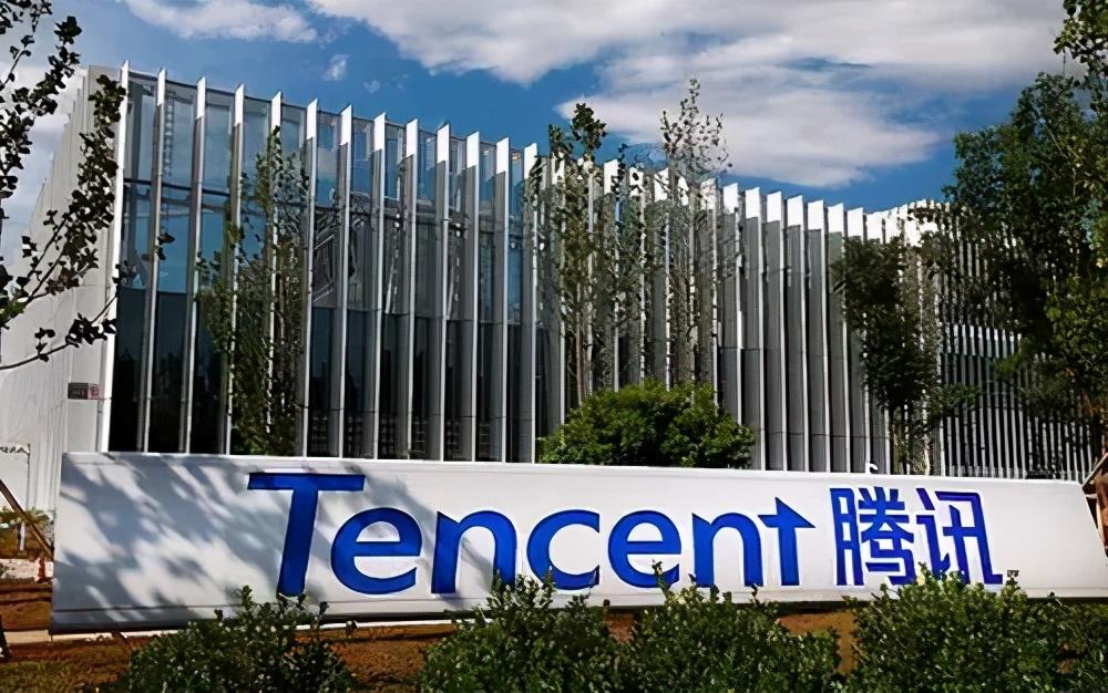 数字基建双轮驱动 腾讯云算力开服与宁德时代电池落沪，云计算设备销售迎来新机遇